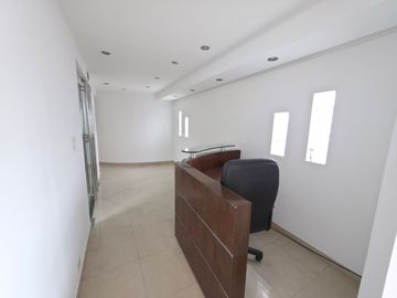 Alquilamos Oficina en zona Tribunales con mas de 150 m2