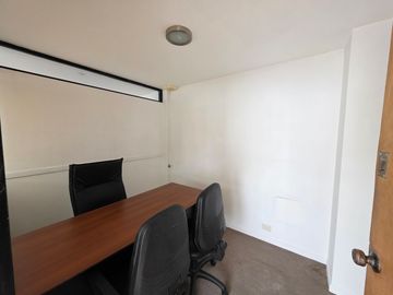 Alquilamos Oficina en zona Tribunales con mas de 150 m2