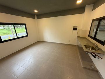 Alquiler Excelente Nave Industrial 1380m2 Parque Industrial Platanos