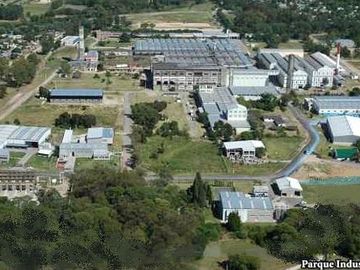 Alquiler Excelente Nave Industrial 1380m2 Parque Industrial Platanos