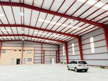 Alquiler Excelente Nave Industrial 1380m2 Parque Industrial Platanos