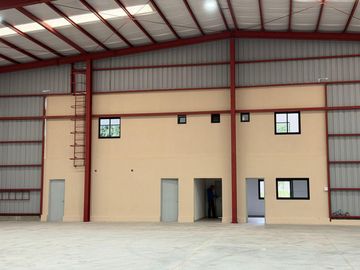 Alquiler Excelente Nave Industrial 1380m2 Parque Industrial Platanos