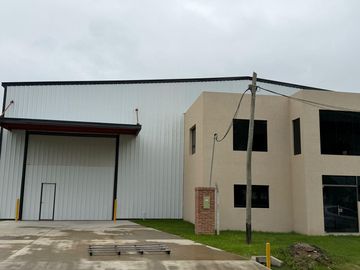Alquiler Excelente Nave Industrial 1380m2 Parque Industrial Platanos