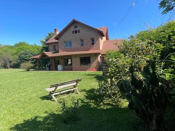 Casa en  Barrio privado