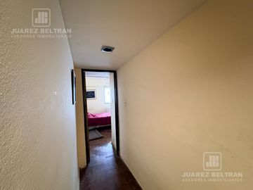 VENTA- departamento 5 dormitorios a metros de Patio Olmos-