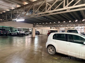 VENTA- departamento 5 dormitorios a metros de Patio Olmos-