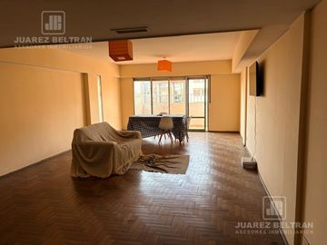 VENTA- departamento 5 dormitorios a metros de Patio Olmos-