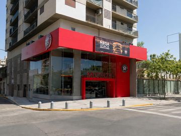 ALQUILER LOCAL COMERCIAL EN ESQUINA – PLENO CENTRO DE SAN MIGUEL
