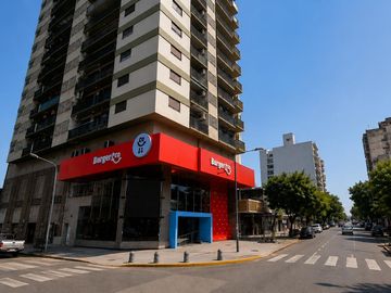 ALQUILER LOCAL COMERCIAL EN ESQUINA – PLENO CENTRO DE SAN MIGUEL