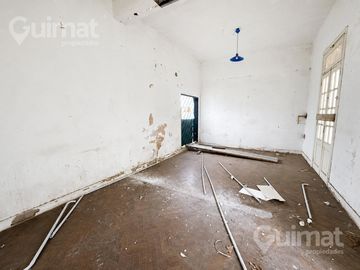 GRAN PARCELA DE 2500M2 CON SALIDA A DOS CALLES