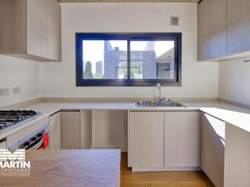Departamento en venta - San Isidro, 3 amb en construcción con balcon, parrilla y cochera