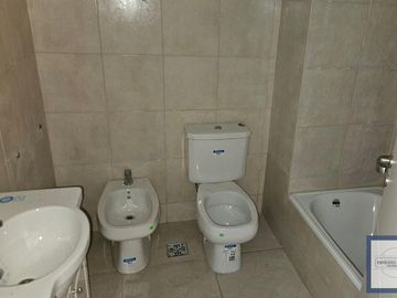 | 3 AMBIENTES | A ESTRENAR | BALCÓN   PATIO | COCHERA | BAULERA