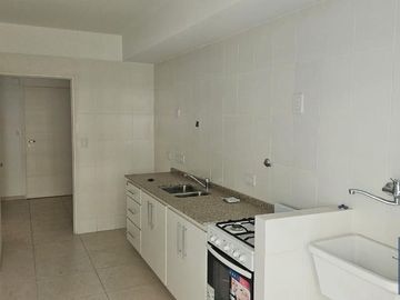 | 3 AMBIENTES | A ESTRENAR | BALCÓN   PATIO | COCHERA | BAULERA