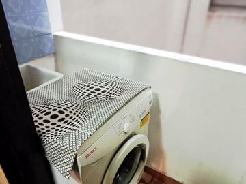 A Mts. de Av. Maipú, Dto. 2 Amb. al Lateral con Patio