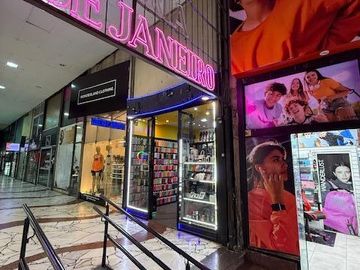 Venta Local Avenida Cabildo en galería Rio de Janeiro Belgrano
