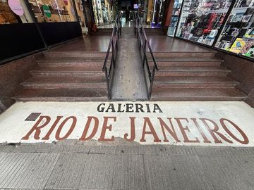 Venta Local Avenida Cabildo en galería Rio de Janeiro Belgrano