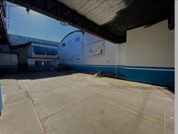 GALPON - DEPOSITO - OFICINA Mendez 3900 - Munro