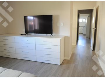 VENTA CASA EN EL MANZANAR CIPOLLETTI DE 3 HABITACIONES