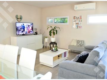 VENTA CASA EN EL MANZANAR CIPOLLETTI DE 3 HABITACIONES