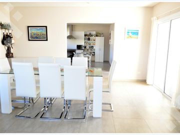 VENTA CASA EN EL MANZANAR CIPOLLETTI DE 3 HABITACIONES