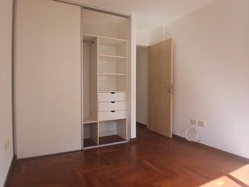 VENDO EXCELENTE DEPTO 1DORM CON RENTA EN PARANA 635 NUEVA CORDOBA