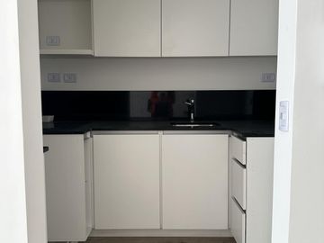 VENTA DUPLEX 2AMB CON JARDIN Y PARRILLA PROPIOS. AMENITIES. APTO CREDITO