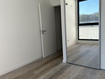 VENTA DUPLEX 2AMB CON JARDIN Y PARRILLA PROPIOS. AMENITIES. APTO CREDITO