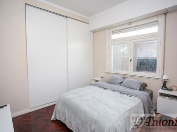 PH de 3 Ambientes con dependencias al Frente con Gran Terraza Propia  – Belgrano R