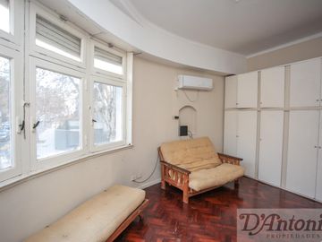 PH de 3 Ambientes con dependencias al Frente con Gran Terraza Propia  – Belgrano R