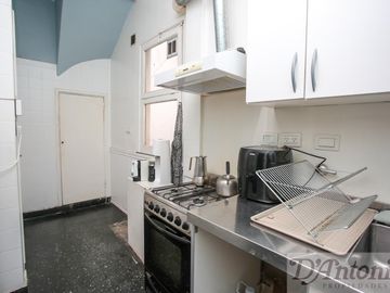 PH de 3 Ambientes con dependencias al Frente con Gran Terraza Propia  – Belgrano R