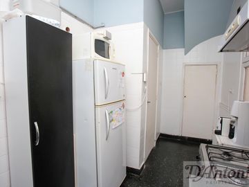 PH de 3 Ambientes con dependencias al Frente con Gran Terraza Propia  – Belgrano R