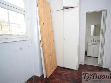 PH de 3 Ambientes con dependencias al Frente con Gran Terraza Propia  – Belgrano R
