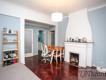 PH de 3 Ambientes con dependencias al Frente con Gran Terraza Propia  – Belgrano R