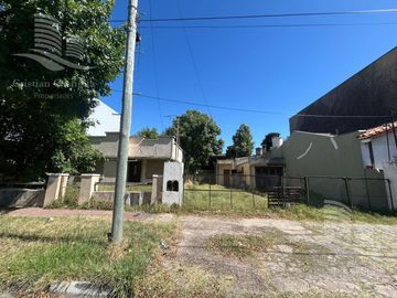 2 Terrenos en Villa Adelina en Venta