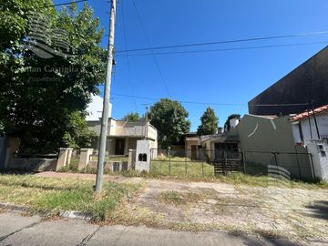 2 Terrenos en Villa Adelina en Venta