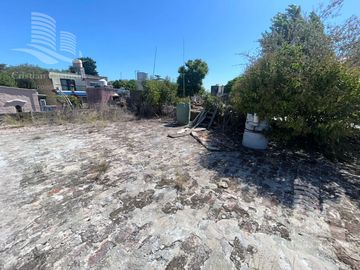 2 Terrenos en Villa Adelina en Venta