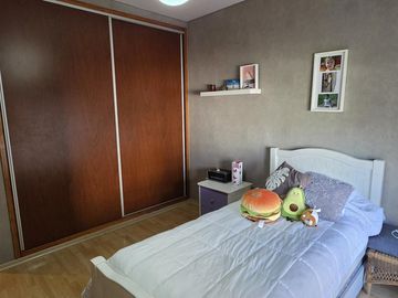 Hermoso departamento 5 ambientes mas dependencia