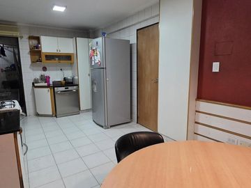 Hermoso departamento 5 ambientes mas dependencia