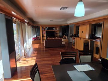 Hermoso departamento 5 ambientes mas dependencia