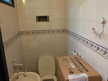 Hermoso departamento 5 ambientes mas dependencia