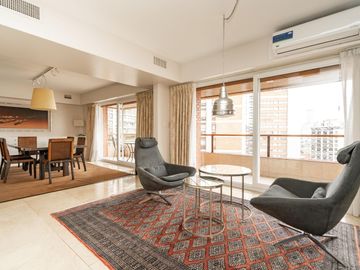 Departamento en venta en Palermo Chico 4 amb., cochera fija. Edificio Torre piso Alto.