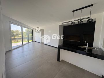 Casa en El Yacht
