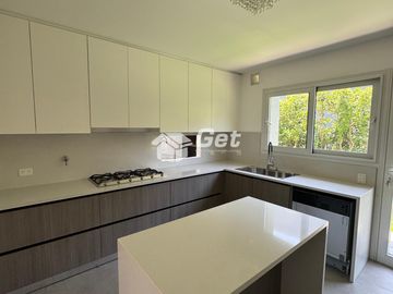 Casa en El Yacht