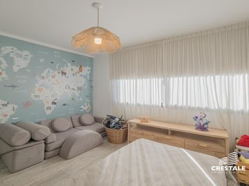 Venta / Permuta - Casa 3 dormitorios amueblada - Piscina - Palos Verdes Country Club, Fisherton.