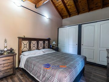Casa a la venta en country Banco Provincia