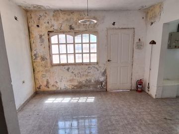 Terreno con casa en Francisco Alvarez (Moreno)