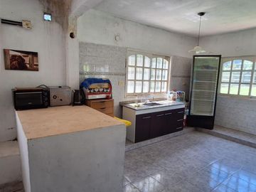 Terreno con casa en Francisco Alvarez (Moreno)