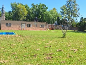 Terreno con casa en Francisco Alvarez (Moreno)