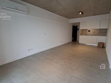 1 Amb. a Estrenar con Balcón en Piso Alto con Cochera, Piscina, SUM y Gym
