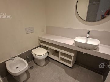 1 Amb. a Estrenar con Balcón en Piso Alto con Cochera, Piscina, SUM y Gym